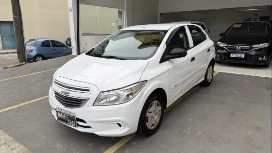 CHEVROLET ONIX 1.0 MPFI LS 8V FLEX 4P MANUAL CHEVROLET ONIX 1.0 MPFI LS 8V FLEX 4P MANUAL