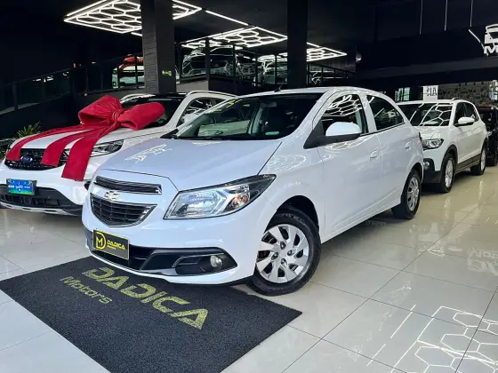 CHEVROLET ONIX 1.0 MPFI LT 8V FLEX 4P MANUAL CHEVROLET ONIX 1.0 MPFI LT 8V FLEX 4P MANUAL