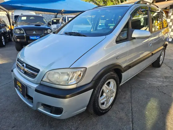 CHEVROLET ZAFIRA 2.0 MPFI EXPRESSION 8V FLEX 4P AUTOMÁTICO CHEVROLET ZAFIRA 2.0 MPFI EXPRESSION 8V FLEX 4P AUTOMÁTICO
