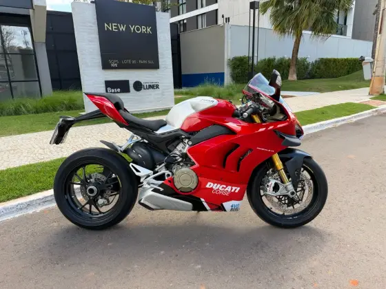 DUCATI PANIGALE V4 S DUCATI PANIGALE V4 S