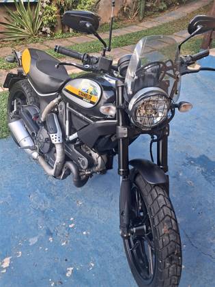 DUCATI SCRAMBLER ICON 