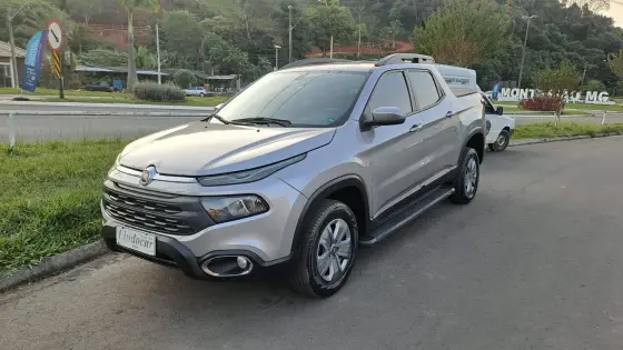 FIAT TORO 1.8 16V EVO FLEX FREEDOM AT6 FIAT TORO 1.8 16V EVO FLEX FREEDOM AT6