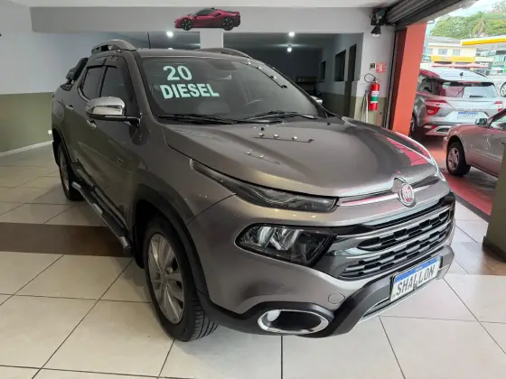FIAT TORO 2.0 16V TURBO DIESEL RANCH 4WD AT9 FIAT TORO 2.0 16V TURBO DIESEL RANCH 4WD AT9