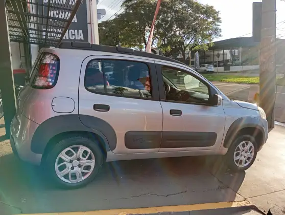 FIAT UNO 1.0 EVO WAY 8V FLEX 4P MANUAL FIAT UNO 1.0 EVO WAY 8V FLEX 4P MANUAL