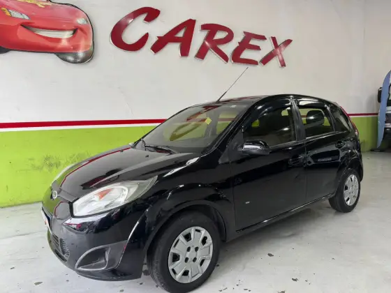 FORD FIESTA 1.0 ROCAM HATCH 8V FLEX 4P MANUAL FORD FIESTA 1.0 ROCAM HATCH 8V FLEX 4P MANUAL