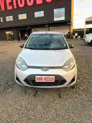 FORD FIESTA 1.0 ROCAM HATCH 8V FLEX 4P MANUAL FORD FIESTA 1.0 ROCAM HATCH 8V FLEX 4P MANUAL