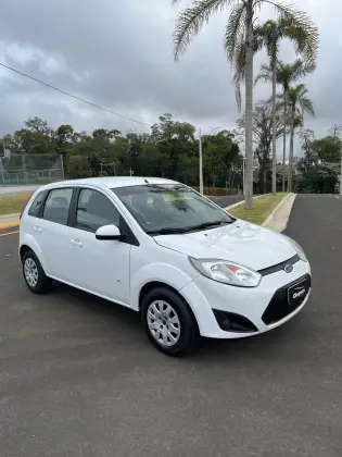FORD FIESTA 1.0 ROCAM SEDAN 8V FLEX 4P MANUAL FORD FIESTA 1.0 ROCAM SEDAN 8V FLEX 4P MANUAL