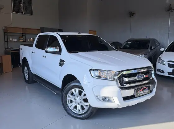 FORD RANGER 3.2 XLT 4X4 CD 20V DIESEL 4P AUTOMÁTICO FORD RANGER 3.2 XLT 4X4 CD 20V DIESEL 4P AUTOMÁTICO