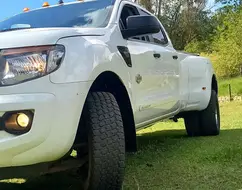 FORD RANGER 3.2 XLS 4X4 CD 20V DIESEL 4P AUTOMÁTICO FORD RANGER 3.2 XLS 4X4 CD 20V DIESEL 4P AUTOMÁTICO