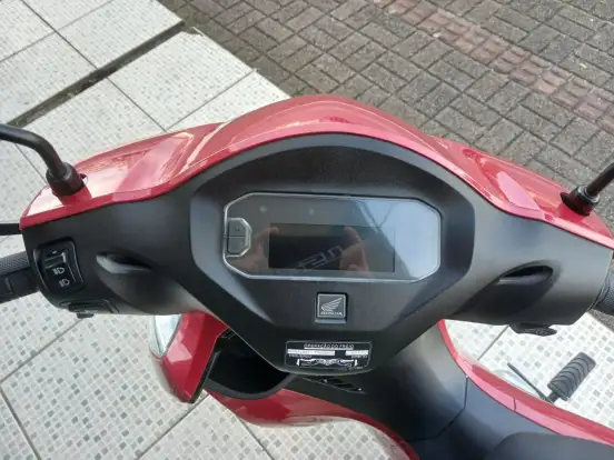 HONDA-BIZ 125 EX-2025