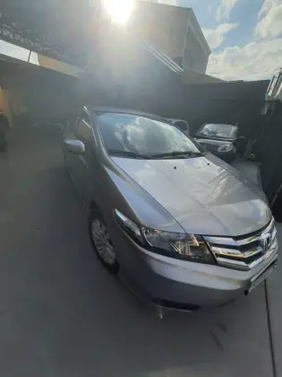 HONDA CITY 1.5 LX 16V FLEX 4P AUTOMÁTICO HONDA CITY 1.5 LX 16V FLEX 4P AUTOMÁTICO
