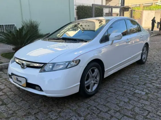 HONDA CIVIC 1.8 EXS 16V GASOLINA 4P AUTOMÁTICO HONDA CIVIC 1.8 EXS 16V GASOLINA 4P AUTOMÁTICO