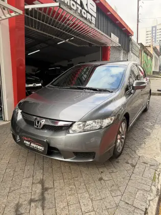 HONDA CIVIC 1.8 LXL 16V FLEX 4P AUTOMÁTICO HONDA CIVIC 1.8 LXL 16V FLEX 4P AUTOMÁTICO