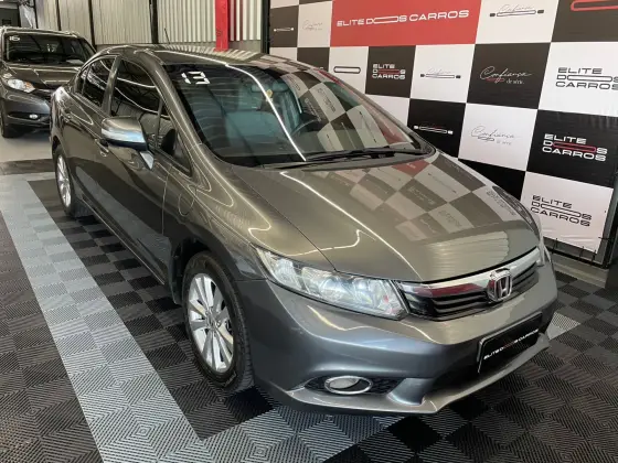 HONDA CIVIC 1.8 LXL 16V FLEX 4P AUTOMÁTICO HONDA CIVIC 1.8 LXL 16V FLEX 4P AUTOMÁTICO