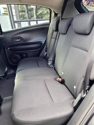 /en/city-ipameri/cate-car-used-car/honda-hr-v-2017-1-8-16v-flex-lx-4p-automatic-47026434874673152/-9