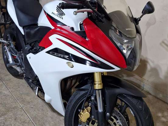 HONDA-CBR 600F HONDA-CBR 600F-2013