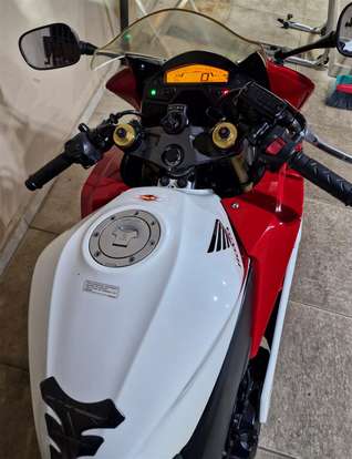 HONDA-CBR 600F-2013