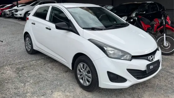 HYUNDAI HB20 1.0 COMFORT 12V FLEX 4P MANUAL HYUNDAI HB20 1.0 COMFORT 12V FLEX 4P MANUAL