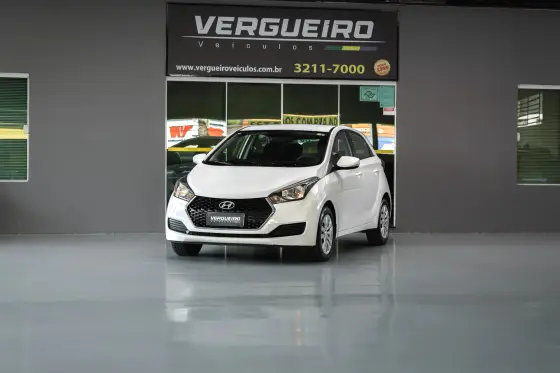 HYUNDAI HB20 1.6 COMFORT PLUS 16V FLEX 4P AUTOMÁTICO HYUNDAI HB20 1.6 COMFORT PLUS 16V FLEX 4P AUTOMÁTICO