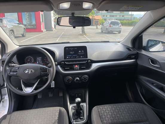 HYUNDAI-HB20-2023
