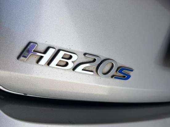HYUNDAI-HB20S-1.0 12V FLEX COMFORT PLUS MANUAL HYUNDAI-HB20S-2024