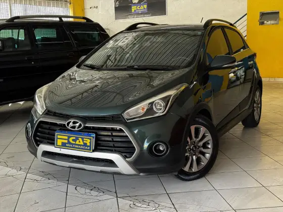 HYUNDAI HB20X 1.6 16V PREMIUM FLEX 4P AUTOMÁTICO HYUNDAI HB20X 1.6 16V PREMIUM FLEX 4P AUTOMÁTICO