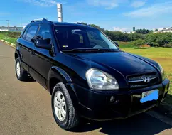 HYUNDAI TUCSON 2.0 MPFI GLS 16V 143CV 2WD GASOLINA 4P AUTOMÁTICO HYUNDAI TUCSON 2.0 MPFI GLS 16V 143CV 2WD GASOLINA 4P AUTOMÁTICO