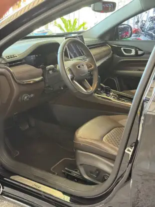 JEEP-COMMANDER-2022