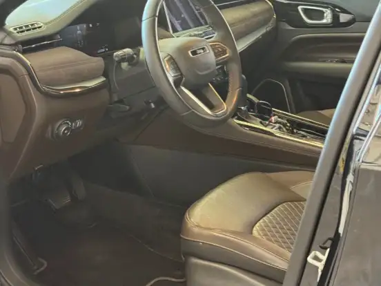 JEEP-COMMANDER-2.0 TD380 TURBO DIESEL OVERLAND AT9 JEEP-COMMANDER-2022