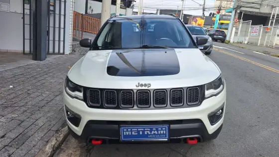 JEEP COMPASS 2.0 16V DIESEL TRAILHAWK 4X4 AUTOMÁTICO JEEP COMPASS 2.0 16V DIESEL TRAILHAWK 4X4 AUTOMÁTICO