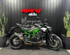 KAWASAKI Z900 KAWASAKI Z900