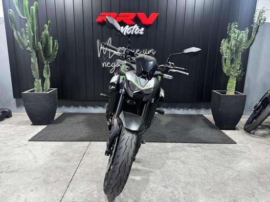 KAWASAKI-Z900 KAWASAKI-Z900-2025
