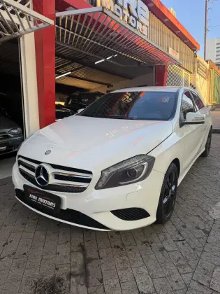 MERCEDES-BENZ A 200 1.6 TURBO URBAN 16V GASOLINA 4P AUTOMÁTICO