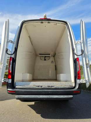 MERCEDES-BENZ-SPRINTER-2.0 CDI DIESEL FURGÃO 315 STREET TA EXTRA LONGO MANUAL MERCEDES-BENZ-SPRINTER-2023