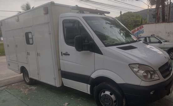 MERCEDES-BENZ-SPRINTER-2.2 CHASSI 515 LONGO DIESEL 3P MANUAL MERCEDES-BENZ-SPRINTER-2014