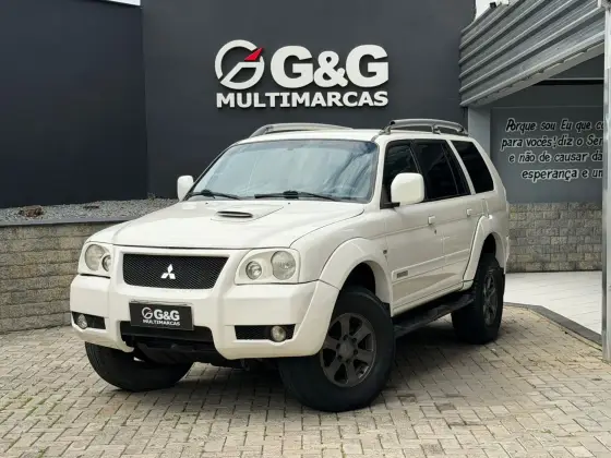 MITSUBISHI PAJERO 2.5 HD 4X4 8V TURBO INTERCOOLER DIESEL 4P MANUAL MITSUBISHI PAJERO 2.5 HD 4X4 8V TURBO INTERCOOLER DIESEL 4P MANUAL