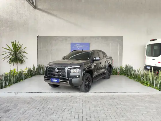 MITSUBISHI TRITON 2.4 BITURBO DIESEL CD KATANA 4X4 AUTOMÁTICO