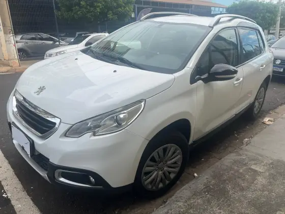 PEUGEOT 2008 1.6 16V FLEX ALLURE 4P AUTOMÁTICO PEUGEOT 2008 1.6 16V FLEX ALLURE 4P AUTOMÁTICO