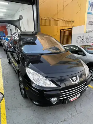 PEUGEOT 307 2.0 PRESENCE 16V FLEX 4P AUTOMÁTICO PEUGEOT 307 2.0 PRESENCE 16V FLEX 4P AUTOMÁTICO