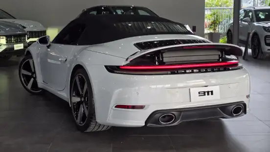 PORSCHE-911-2025
