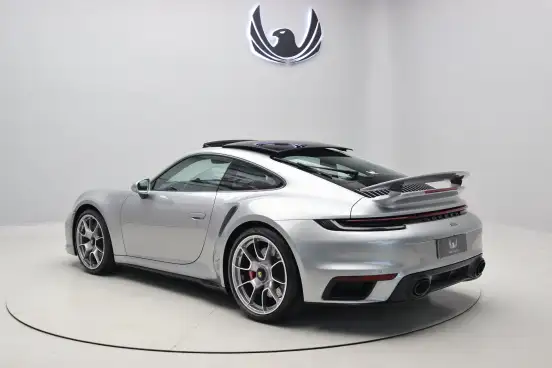 PORSCHE-911-2024