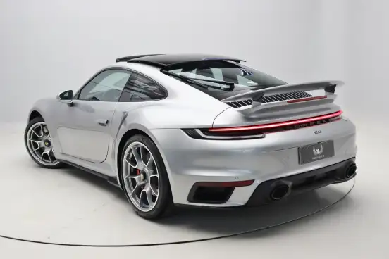 PORSCHE-911-2024