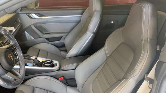 PORSCHE-911-2020