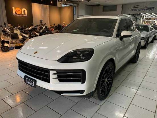 PORSCHE-CAYENNE-2024