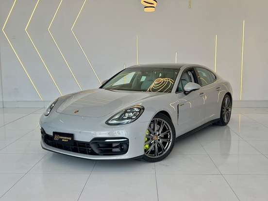 PORSCHE-PANAMERA-2023
