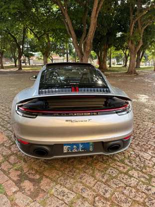 PORSCHE-911-2023
