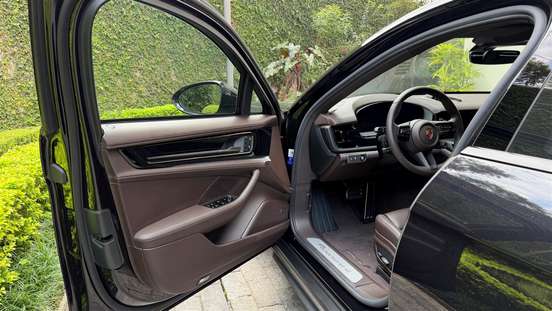 PORSCHE-PANAMERA-2026