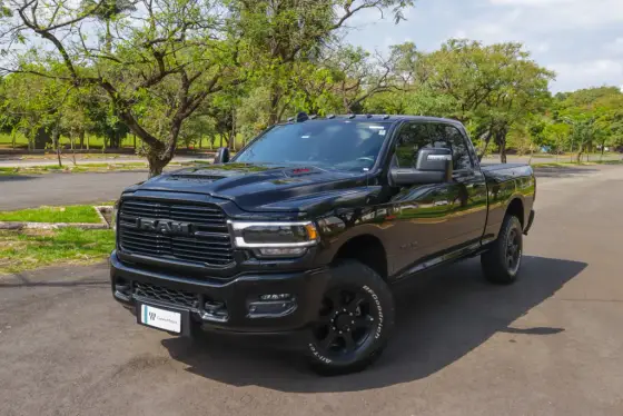 RAM 3500 6.7 I6 TURBO DIESEL LARAMIE NIGHT EDITION CD 4X4 AUTOMÁTICO RAM 3500 6.7 I6 TURBO DIESEL LARAMIE NIGHT EDITION CD 4X4 AUTOMÁTICO