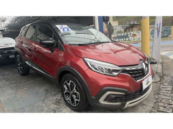 RENAULT-CAPTUR-2021