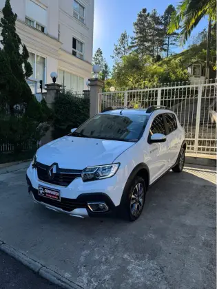 RENAULT SANDERO 1.6 16V SCE FLEX INTENSE X-TRONIC RENAULT SANDERO 1.6 16V SCE FLEX INTENSE X-TRONIC